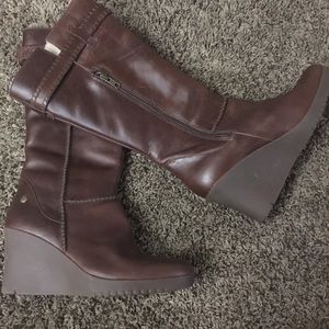 New UGG boots Maxene 1942 brown leather wedge